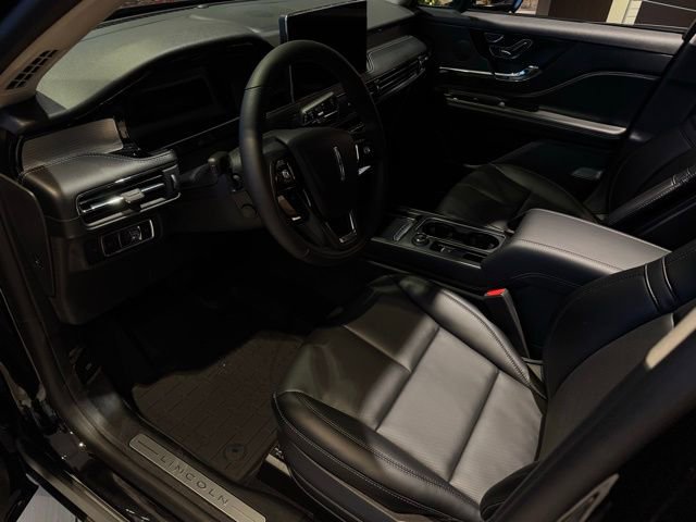 New 2026 Lincoln Corsair Premiere image 19