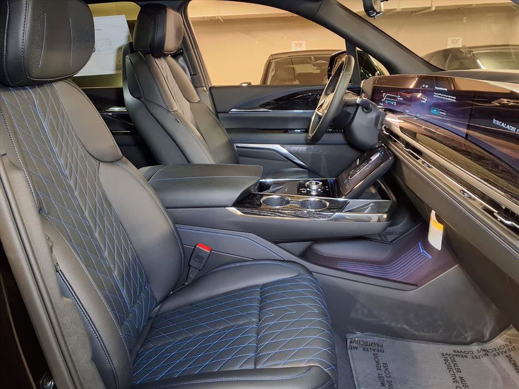 New 2026 Cadillac Escalade IQ Luxury 1 image 6
