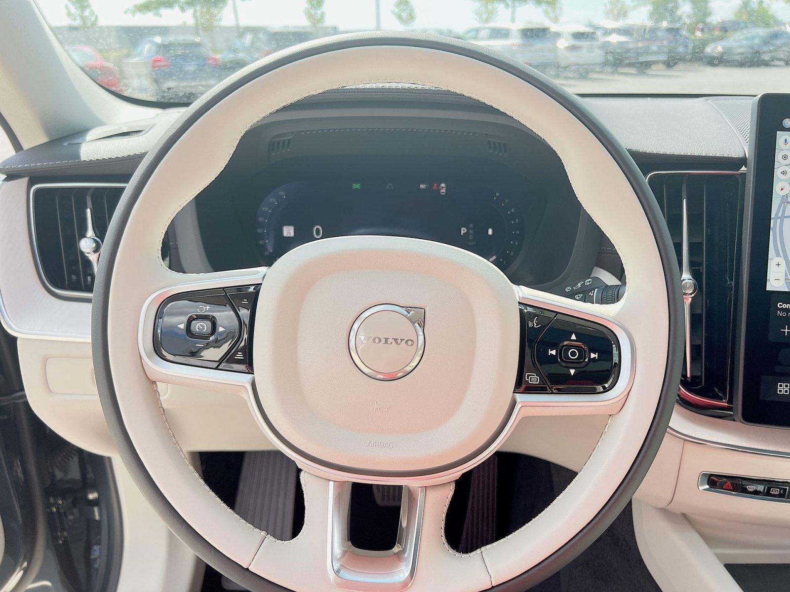 New 2026 Volvo XC60 B5 Ultra w/ Climate Package AWD/4WD image 16