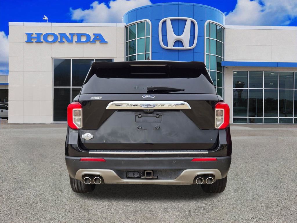 Used 2023 Ford Explorer King Ranch w/ Technology Package RWD image 2