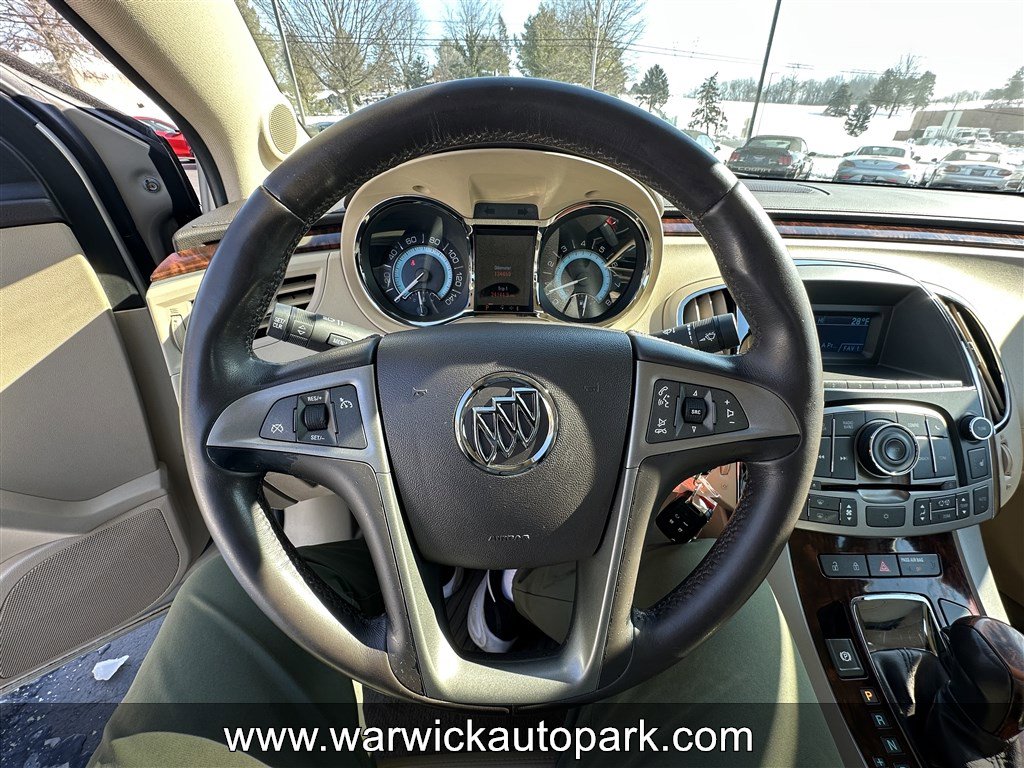 Used 2012 Buick LaCrosse Premium image 6