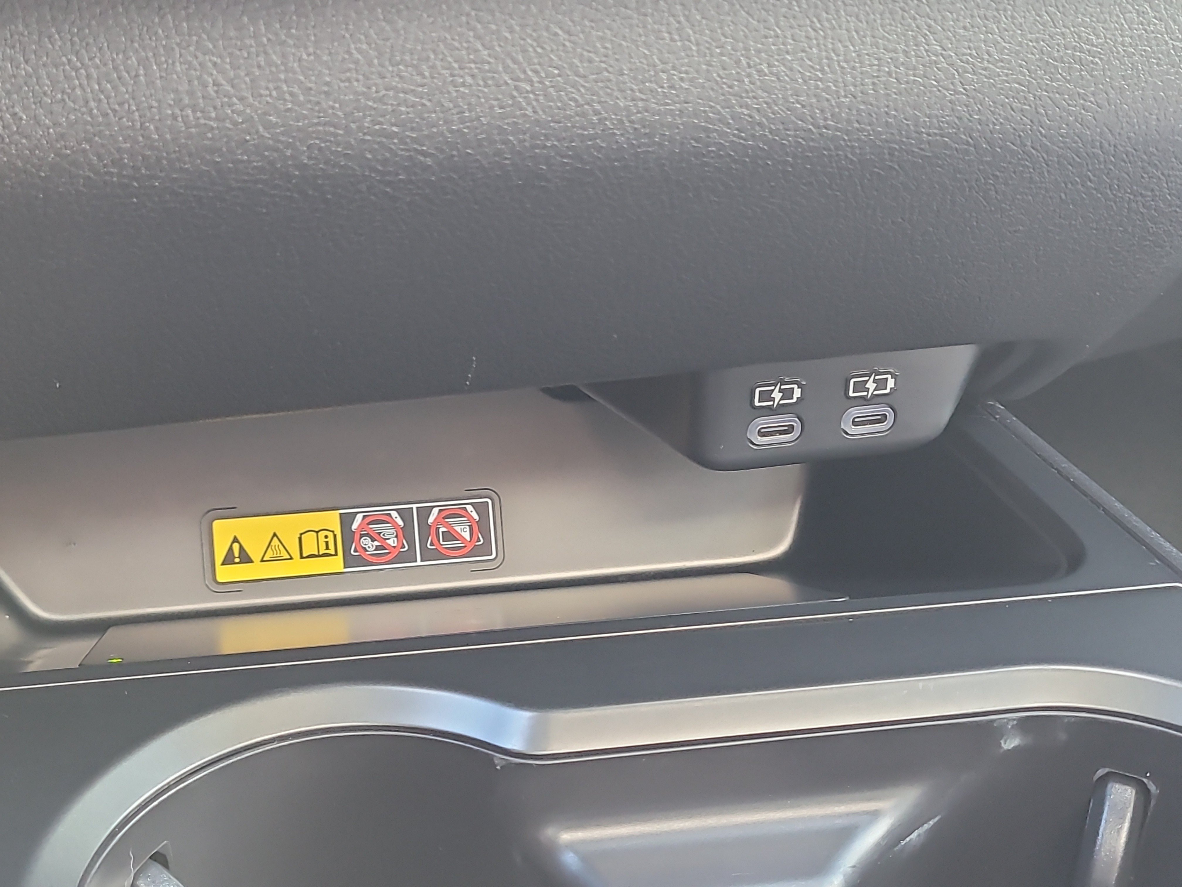 Used 2025 Lexus UX 300h FWD w/ Accessory Package (Z1) image 27