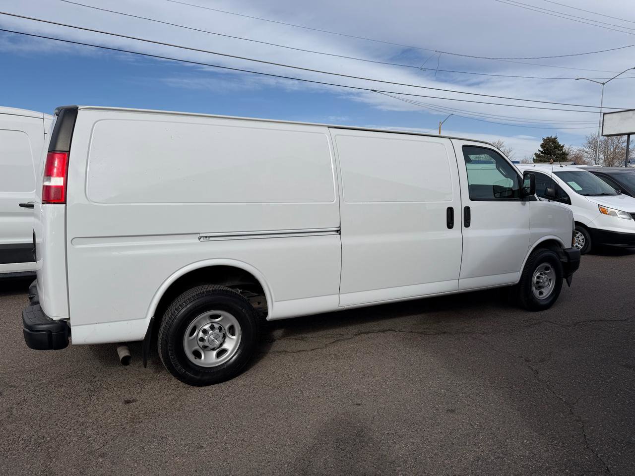 Used 2019 Chevrolet Express 3500 Extended w/ Driver Convenience Package image 6