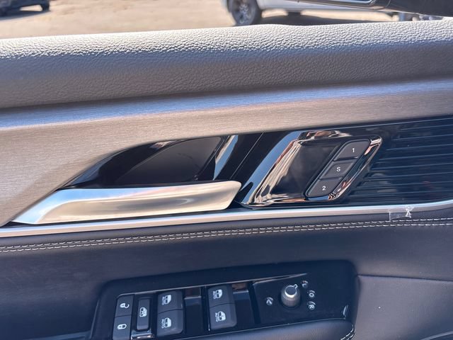New 2026 Jeep Grand Wagoneer L Limited AWD/4WD image 17