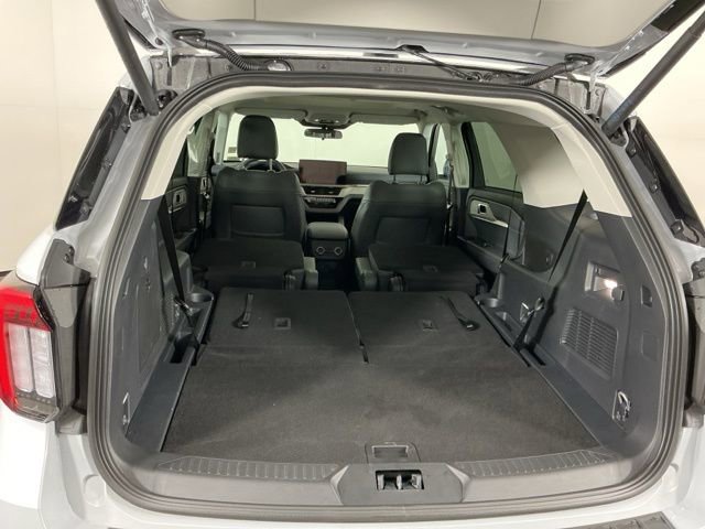 Used 2026 Ford Explorer Active w/ Active Comfort Package image 32