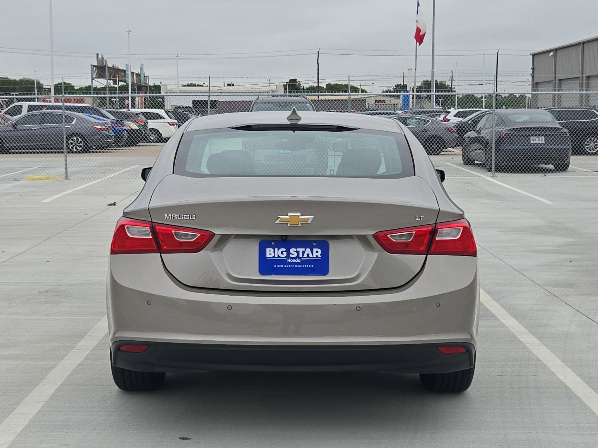 Used 2024 Chevrolet Malibu LT FWD image 5