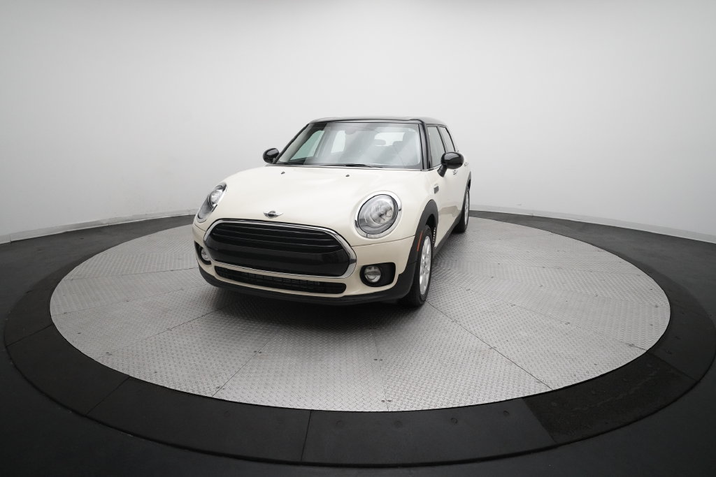 Used 2016 MINI Cooper Clubman FWD image 12