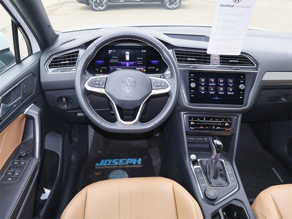Certified 2022 Volkswagen Tiguan SE image 16