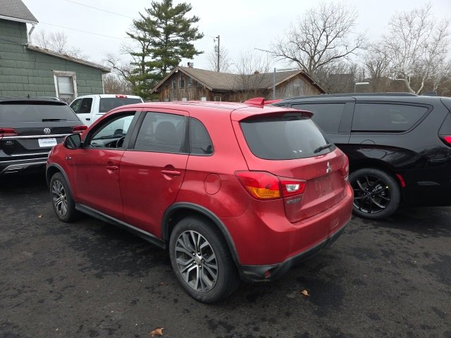 Used 2017 Mitsubishi Outlander Sport ES image 3