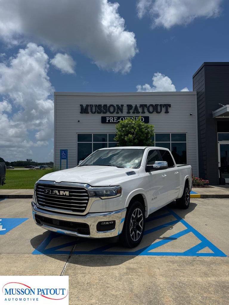 Used 2025 RAM 1500 Laramie AWD/4WD image 1