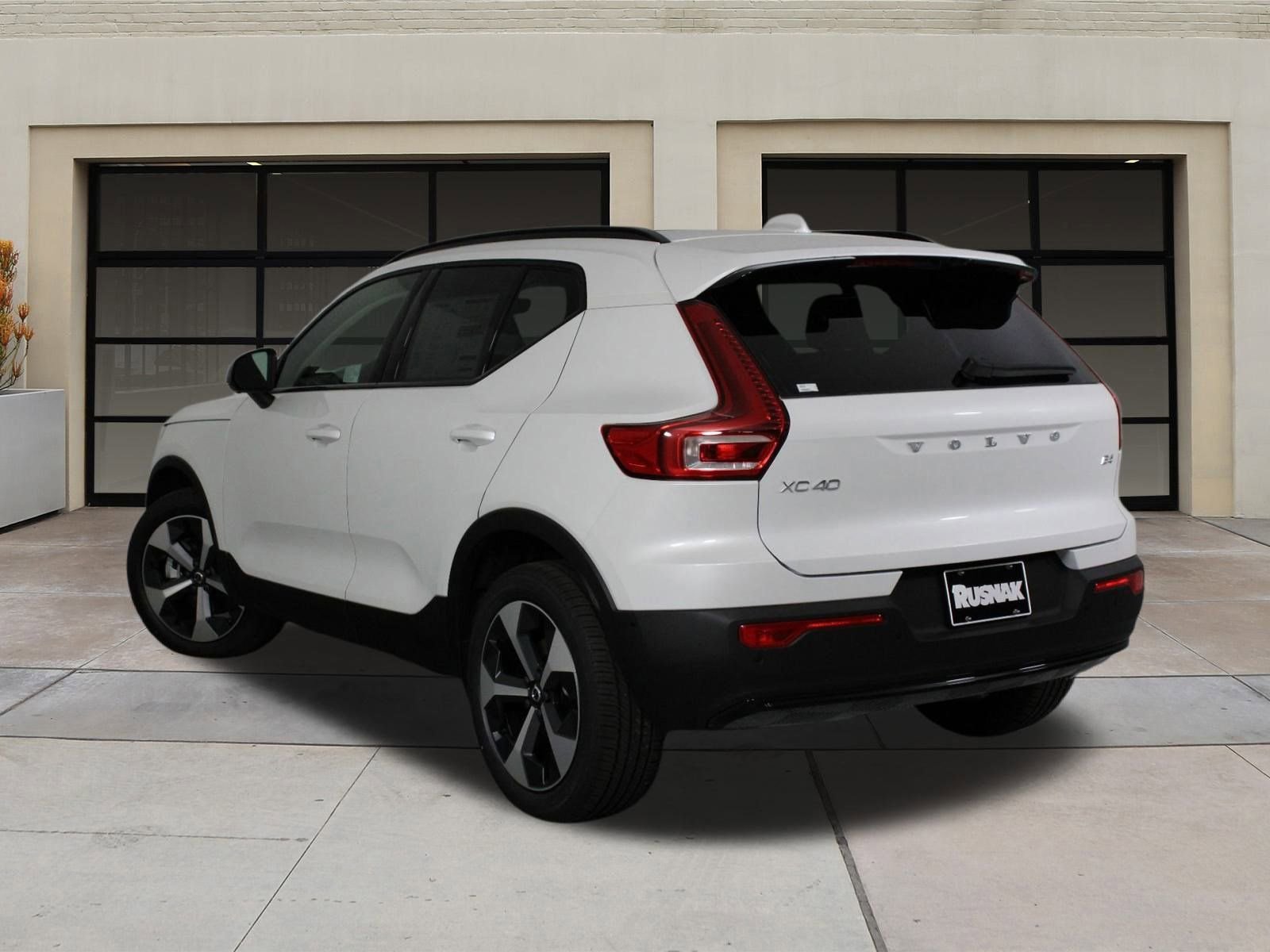 New 2026 Volvo XC40 B4 Plus w/ Climate Package image 3