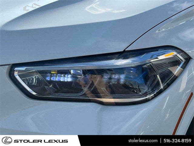 Used 2021 BMW X5 xDrive40i w/ M Sport Package image 12