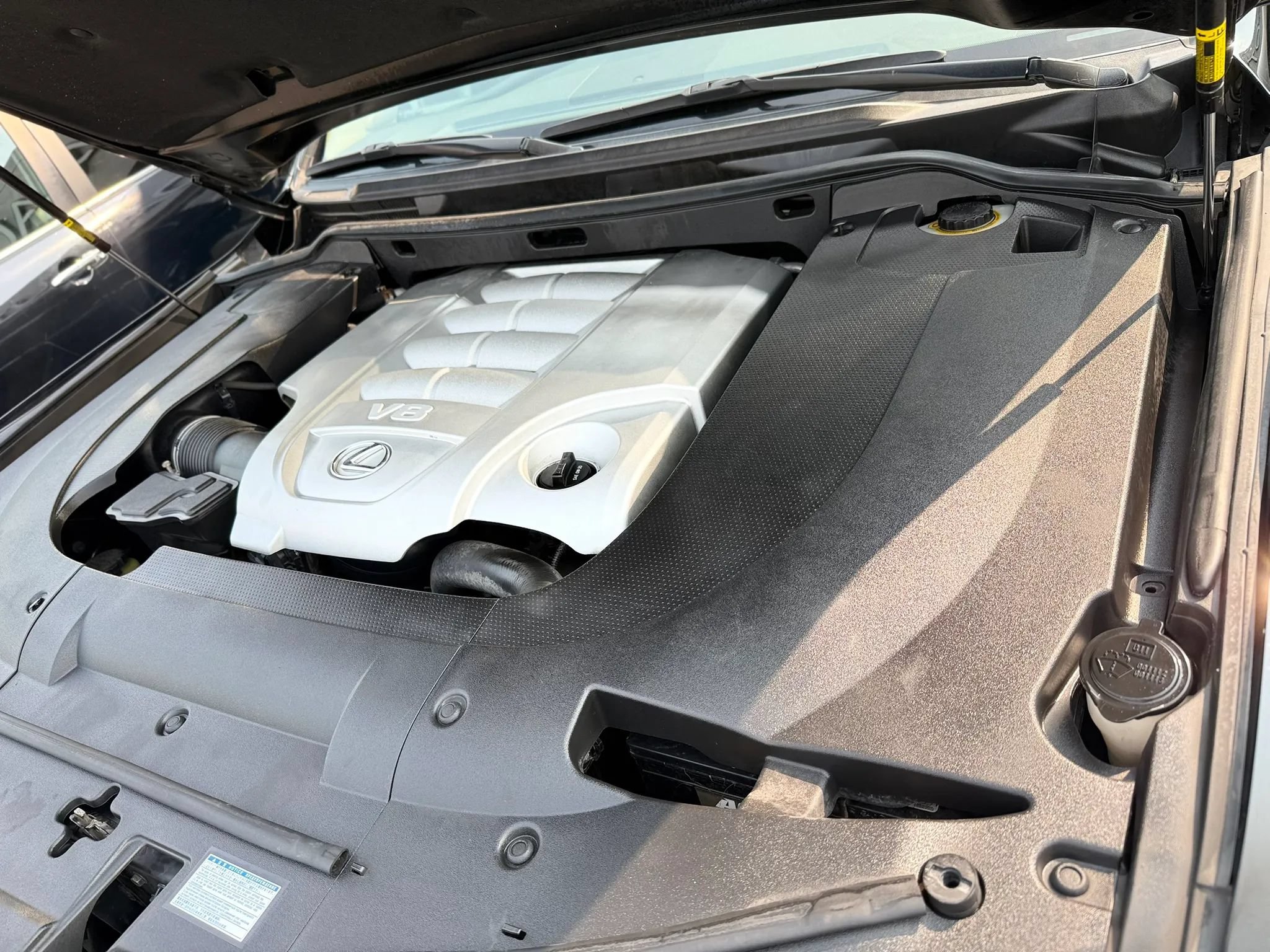 Used 2013 Lexus LX 570 4WD image 50