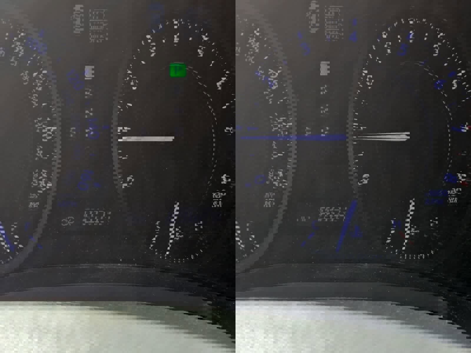 Used 2011 Lexus IS 250C w/ Luxury Pkg image 2