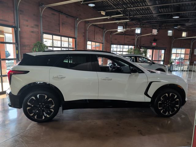 Certified 2024 Chevrolet Blazer EV RS image 8