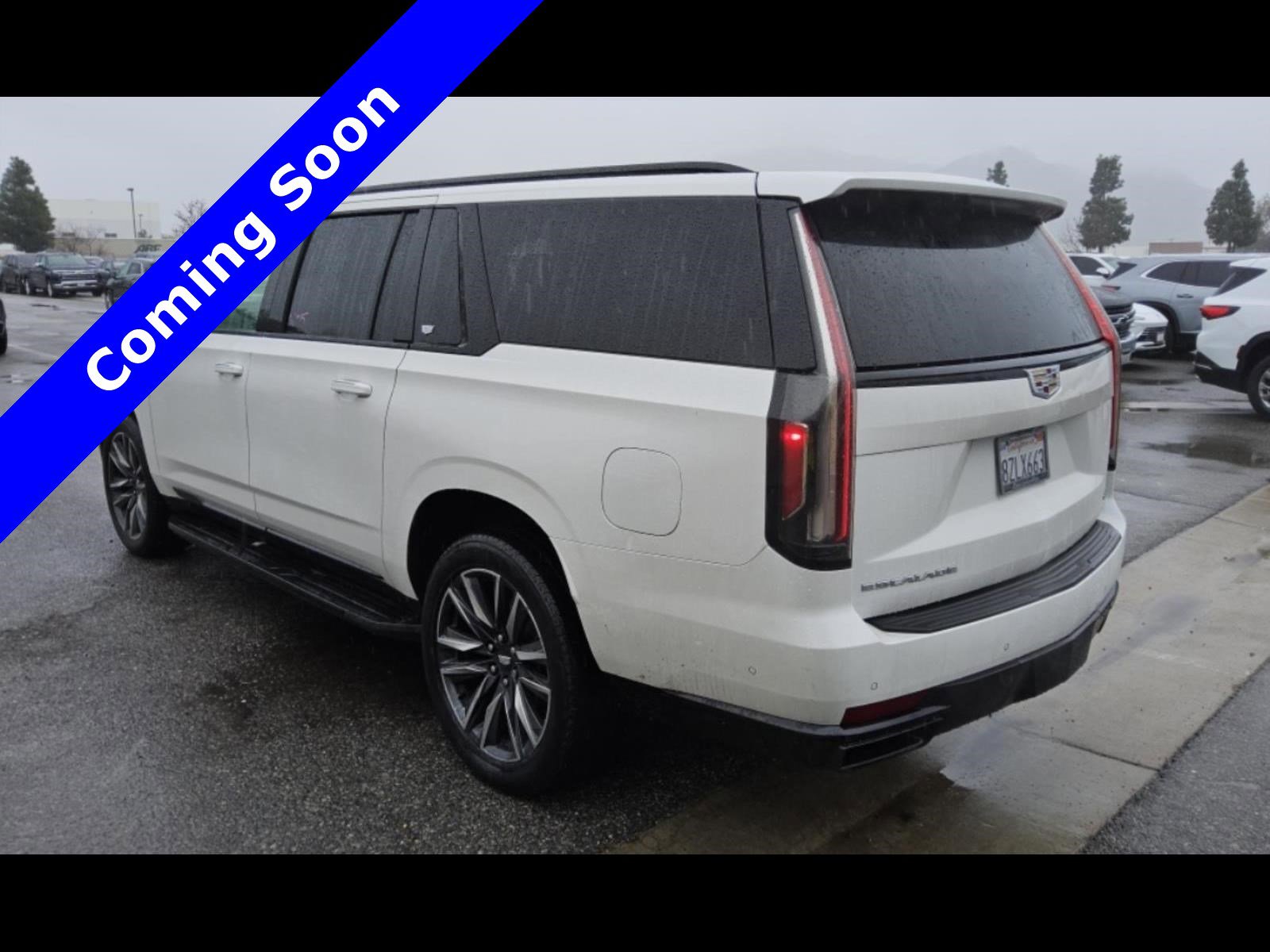 Used 2022 Cadillac Escalade ESV Sport RWD image 5