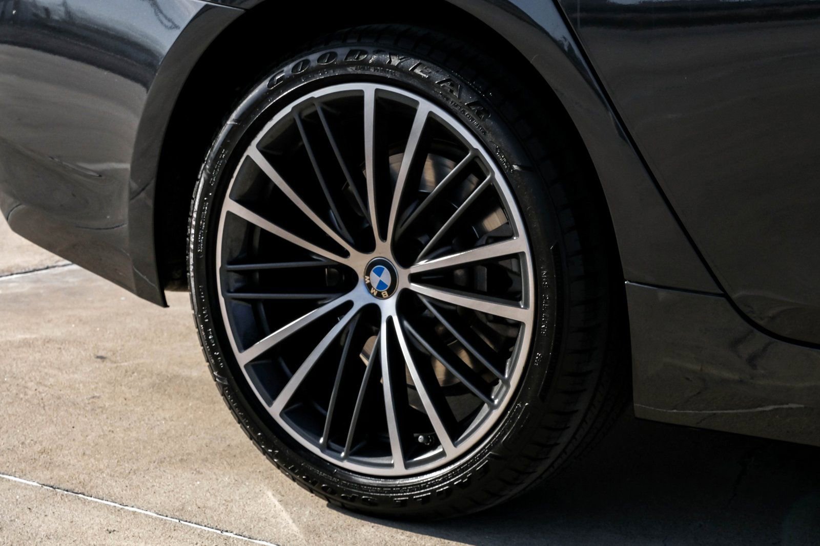 Used 2023 BMW 530i xDrive w/ Executive Package image 69