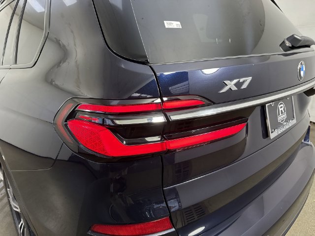 Used 2026 BMW X7 xDrive40i w/ M Sport Package AWD/4WD image 31