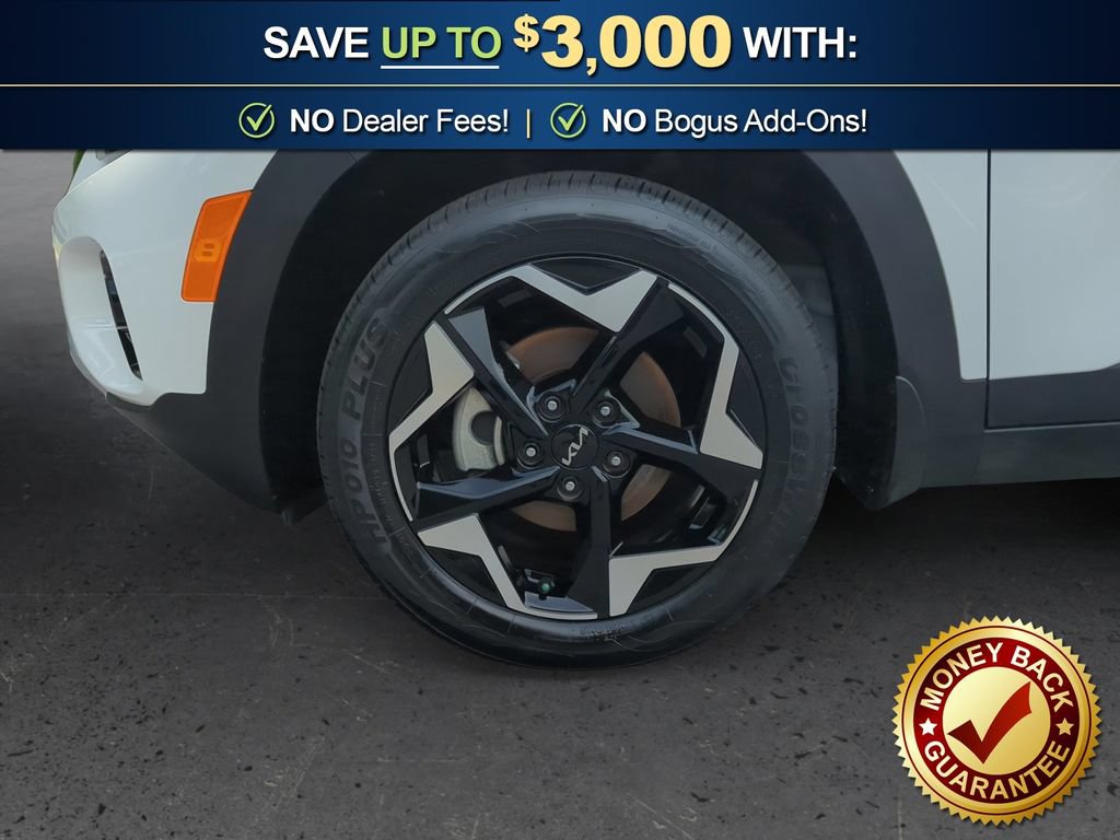 Used 2025 Kia Seltos S FWD image 13