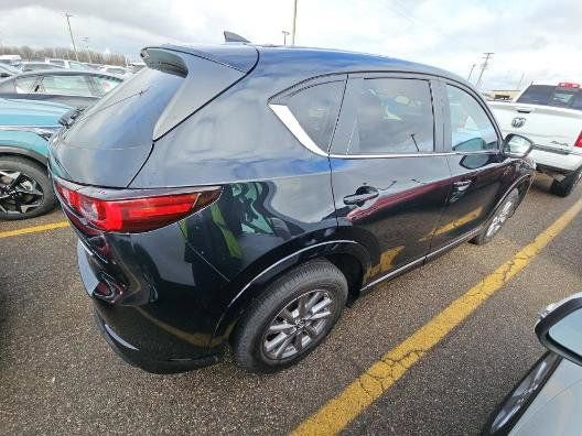 Used 2025 MAZDA CX-5 AWD 2.5 S w/ Preferred Package image 4