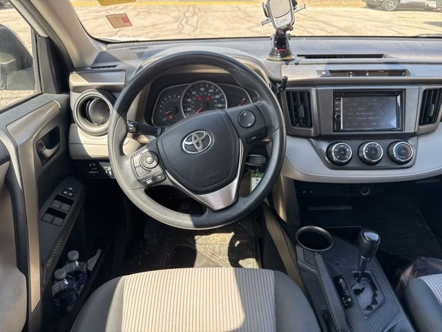 Used 2014 Toyota RAV4 LE AWD/4WD image 16