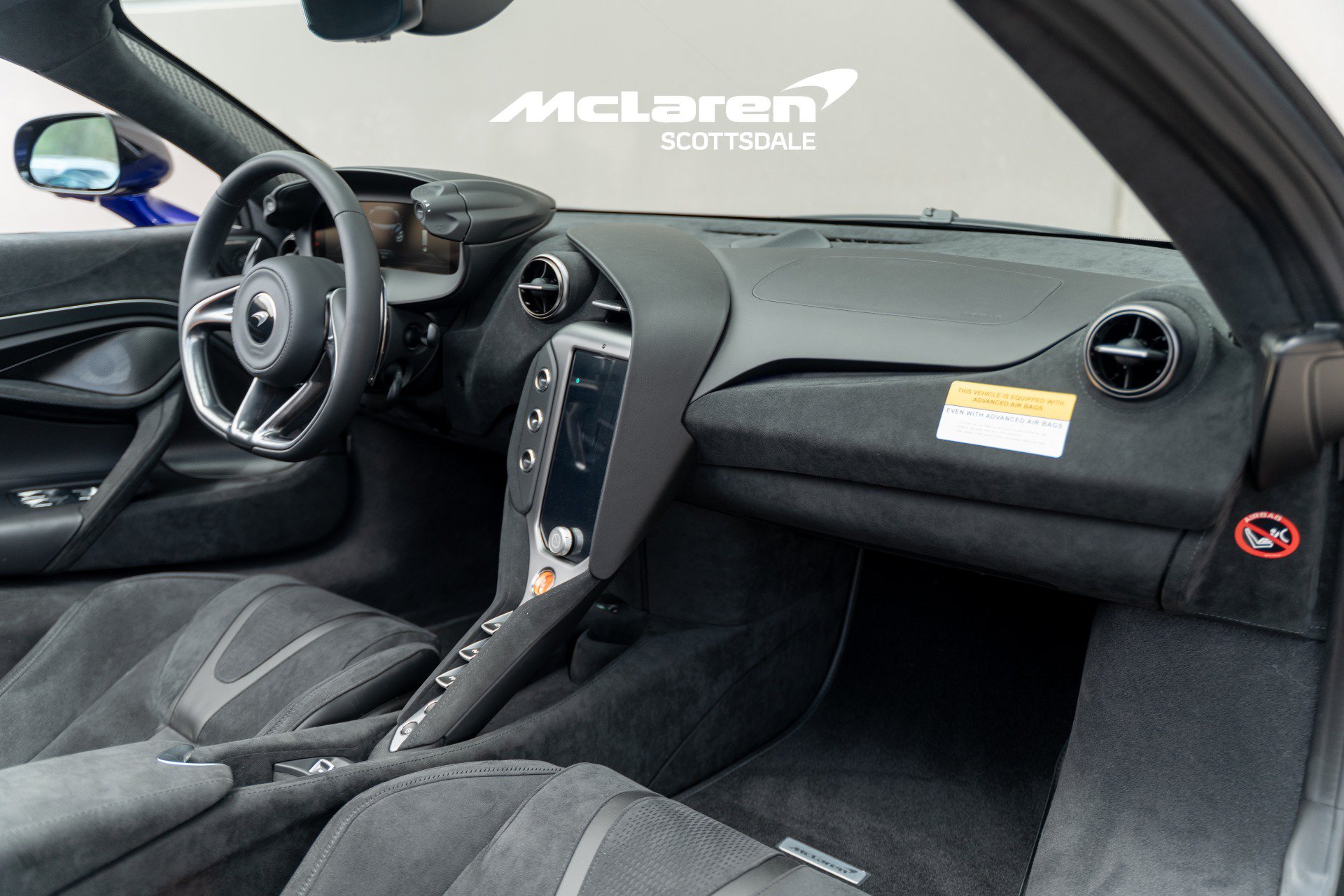 Used 2026 McLaren 750S Spider RWD image 17