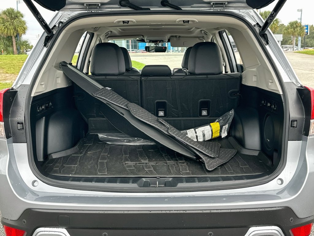 Certified 2024 Subaru Forester Touring AWD/4WD image 28