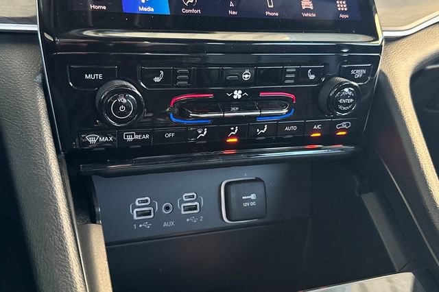 Certified 2024 Jeep Grand Cherokee Limited RWD image 21