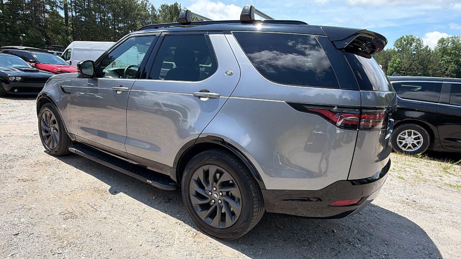 Used 2023 Land Rover Discovery S R-Dynamic AWD/4WD image 10