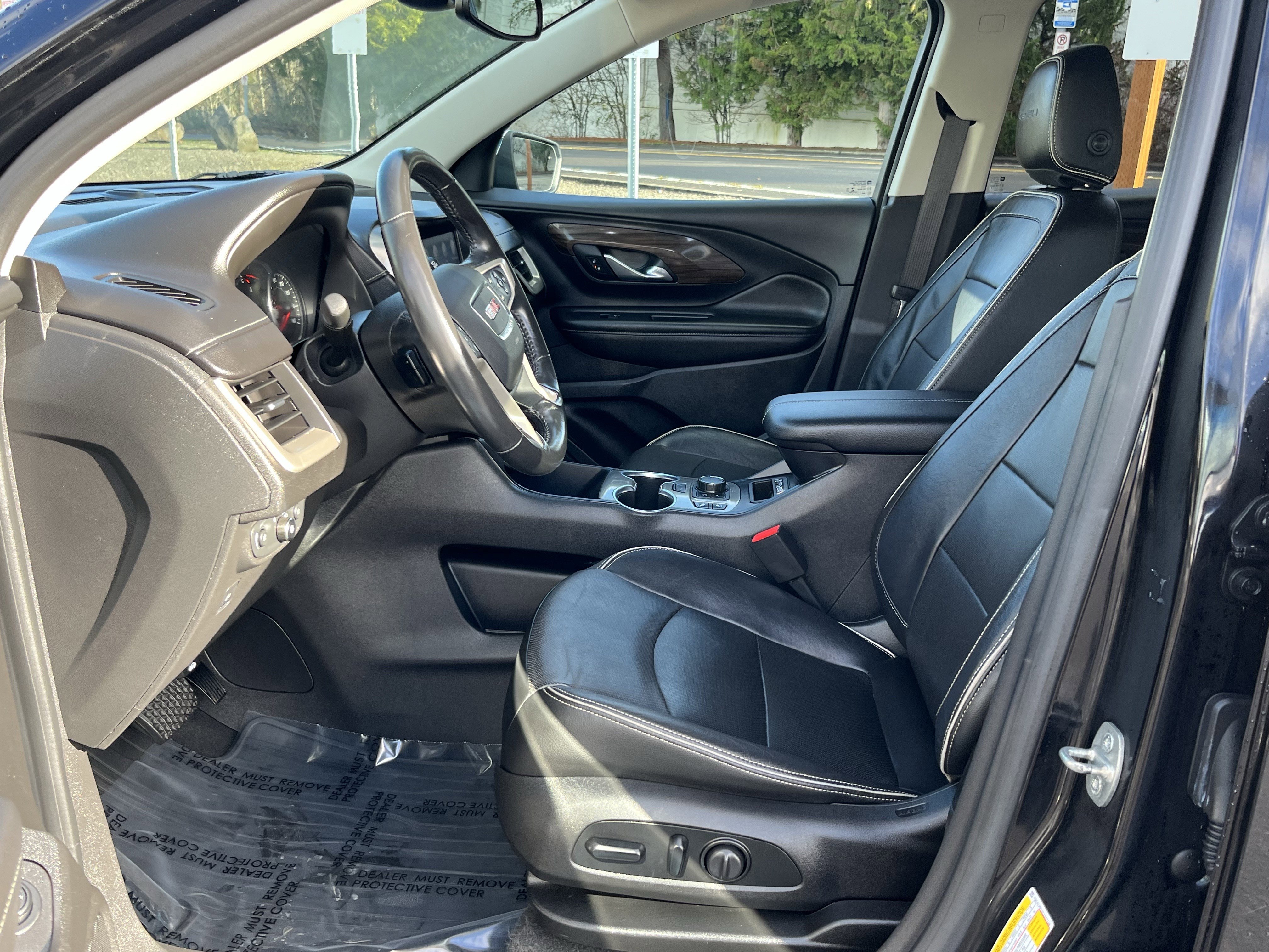 Used 2020 GMC Terrain Denali w/ Denali Premium Package image 10