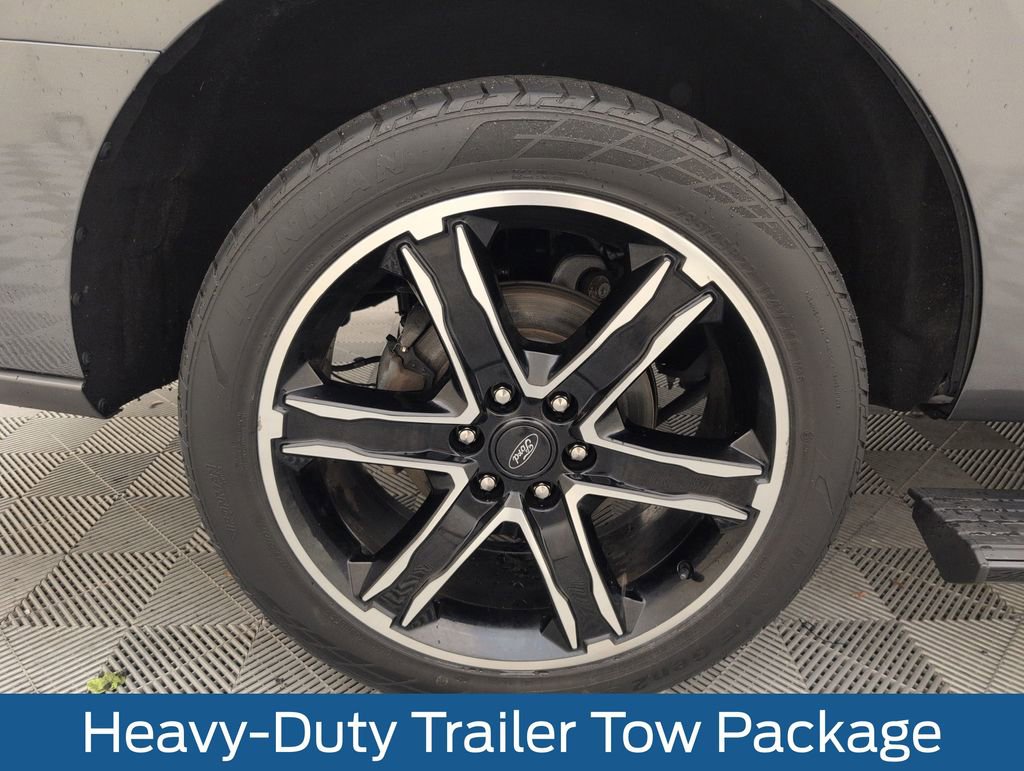 Used 2020 Ford Expedition Limited w/ Equipment Group 303A RWD image 21