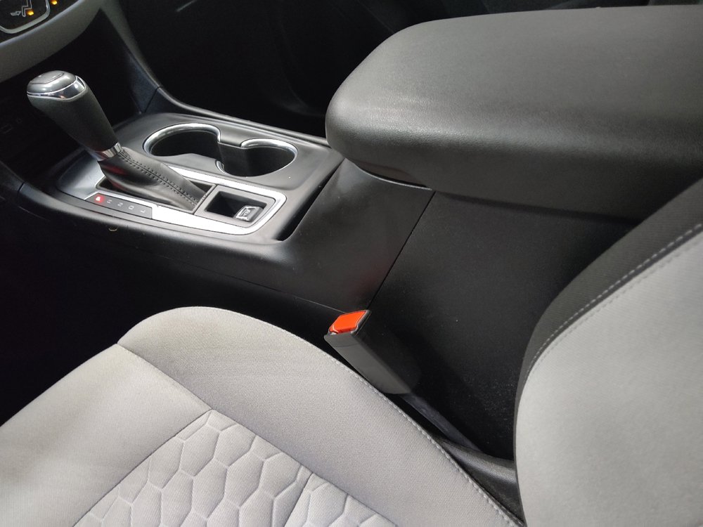 Used 2020 Chevrolet Equinox LS w/ LS Convenience Package image 26