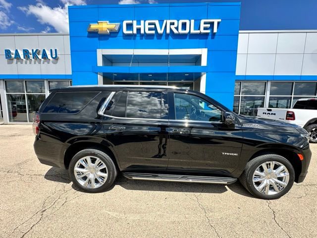 Used 2023 Chevrolet Tahoe High Country image 2