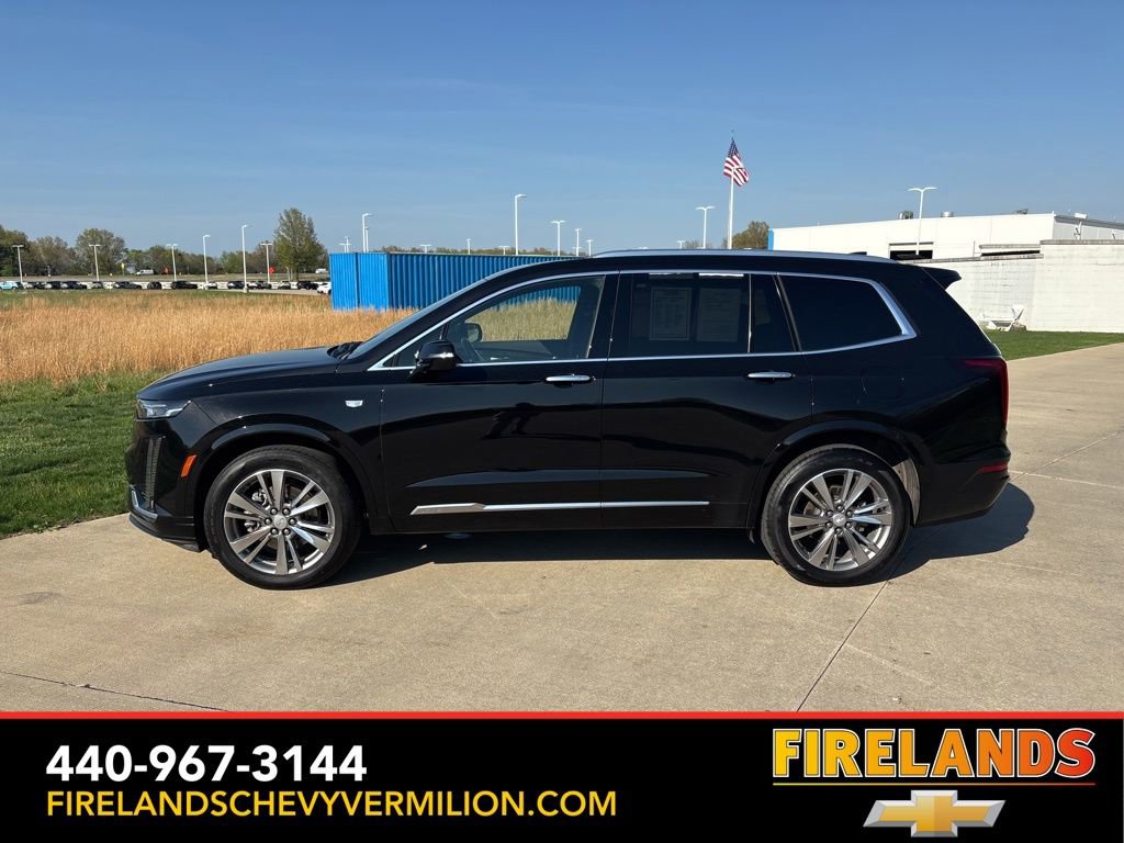 Used 2022 Cadillac XT6 Premium Luxury AWD/4WD image 6