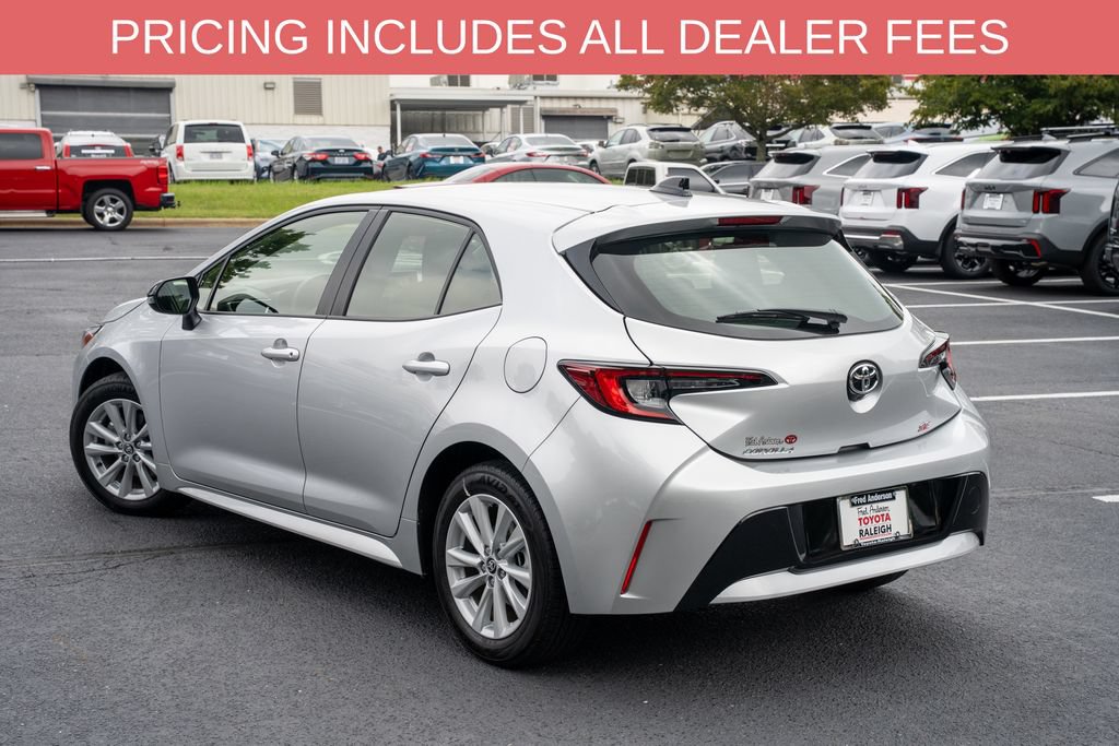 Used 2026 Toyota Corolla SE FWD image 3