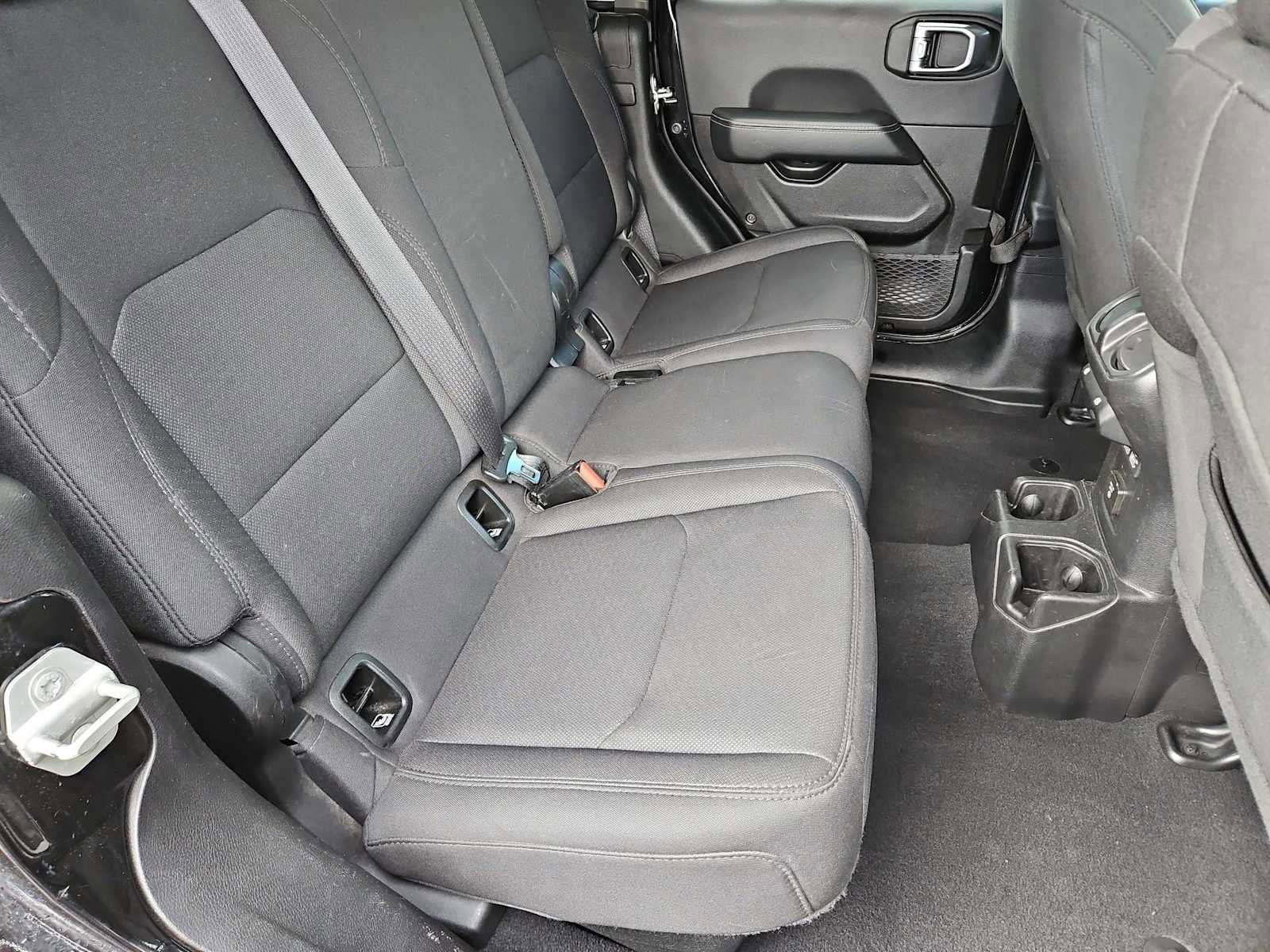 Used 2023 Jeep Gladiator Overland image 19