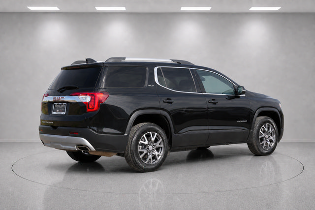 Used 2023 GMC Acadia SLT FWD image 3