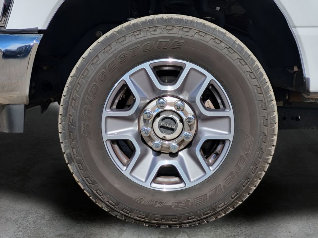 Used 2024 Ford F250 Lariat image 11