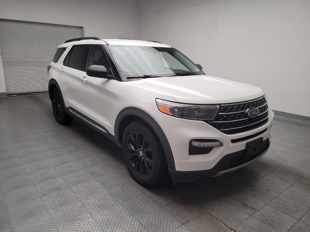 Used 2021 Ford Explorer XLT w/ Equipment Group 202A RWD image 13