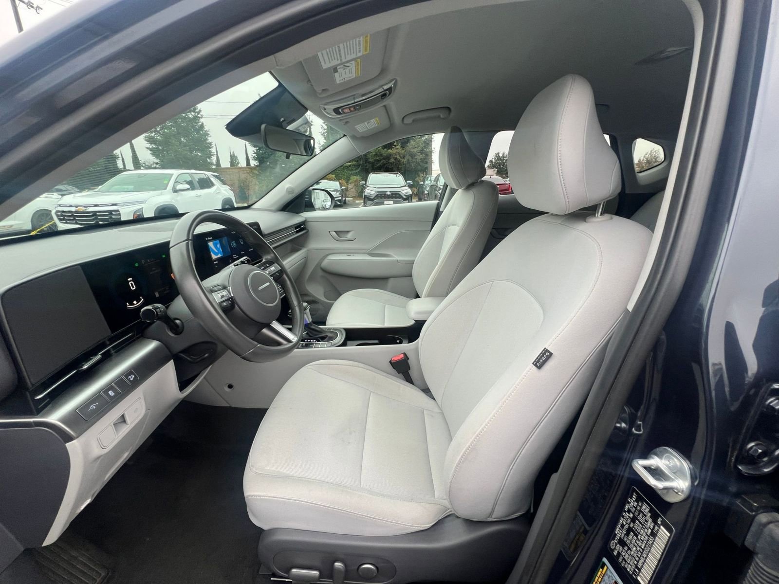 Used 2025 Hyundai Kona SEL image 27