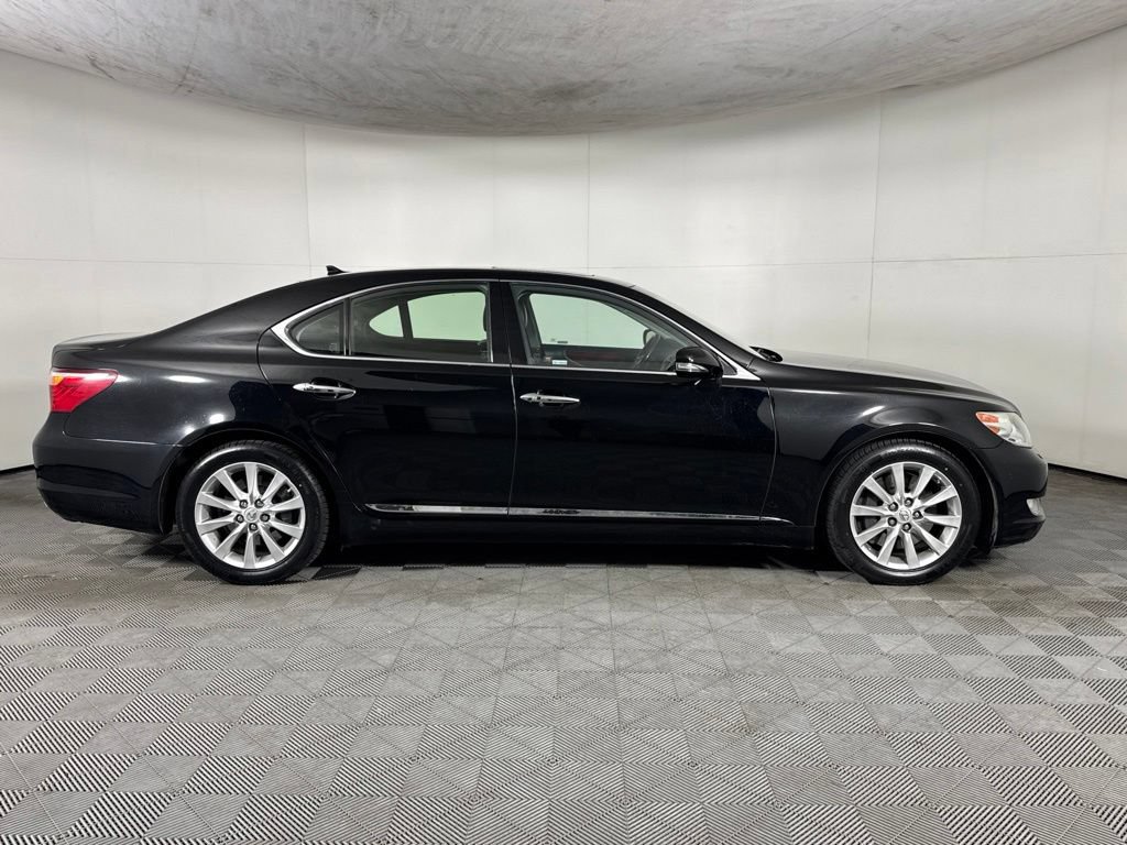 Used 2011 Lexus LS 460 AWD w/ Luxury Value Edition image 4