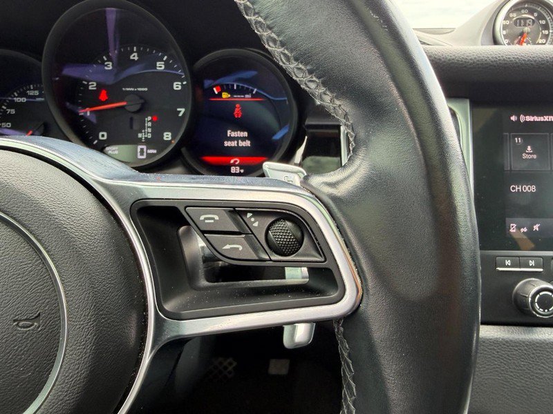 Used 2018 Porsche Macan Sport Edition AWD/4WD image 15
