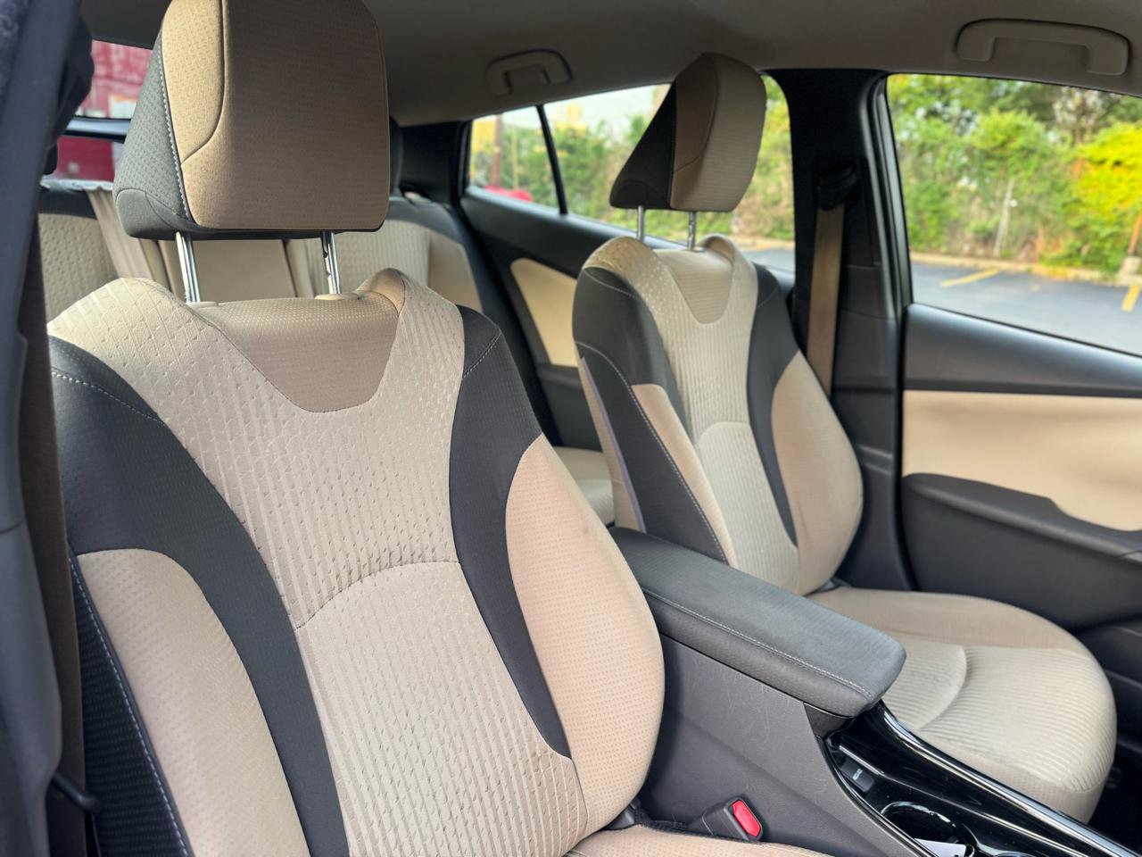 Used 2017 Toyota Prius Three FWD image 25