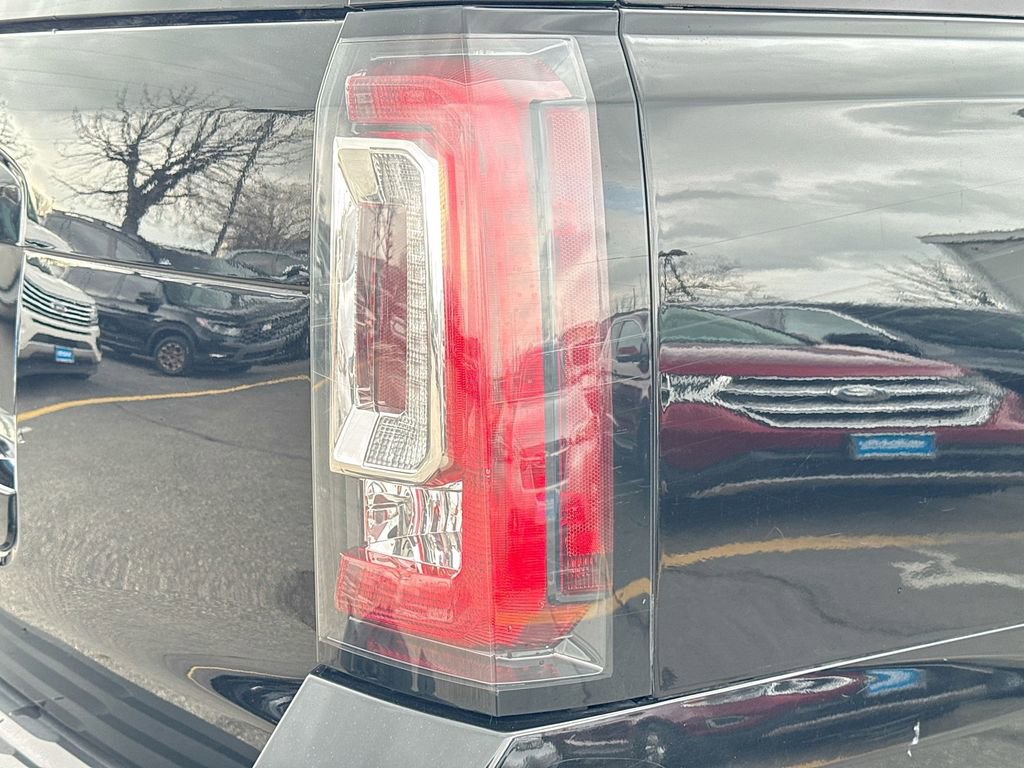 Used 2017 GMC Yukon XL SLT w/ Premium Edition image 37