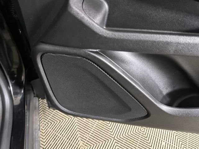 Used 2023 GMC Terrain SLE w/ Driver Convenience Package image 30