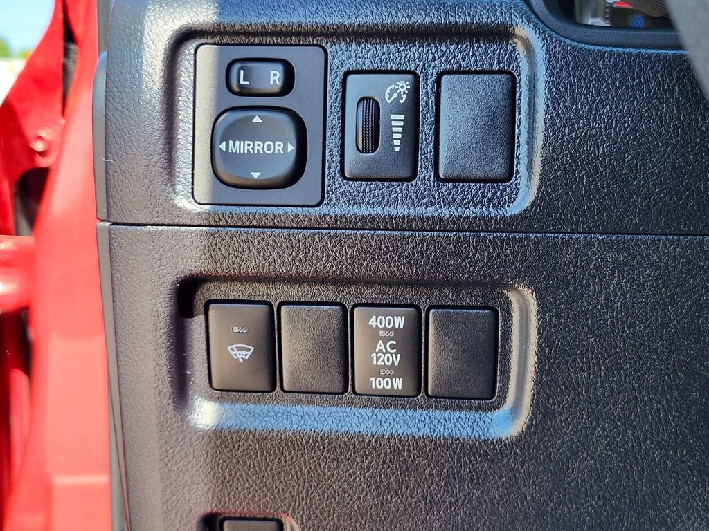 Used 2019 Toyota 4Runner TRD Off-Road Premium AWD/4WD image 24