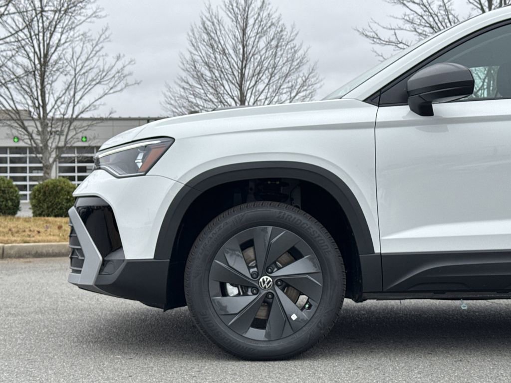New 2026 Volkswagen Taos S image 9