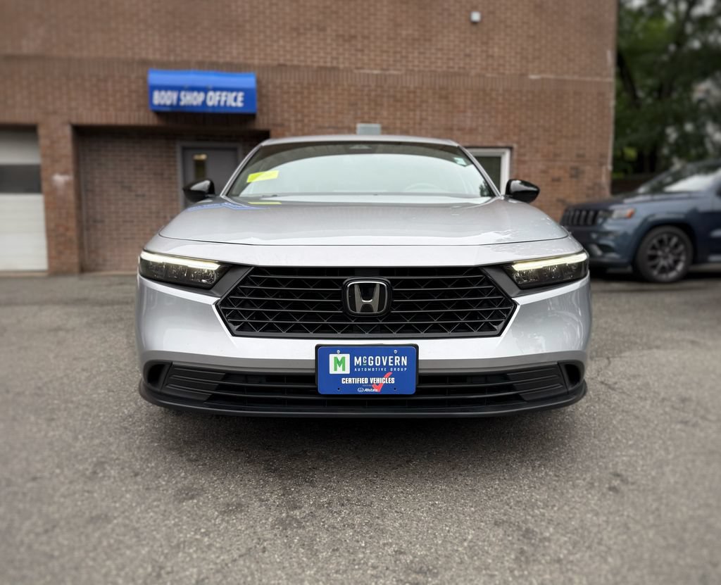 Used 2024 Honda Accord Sport image 2