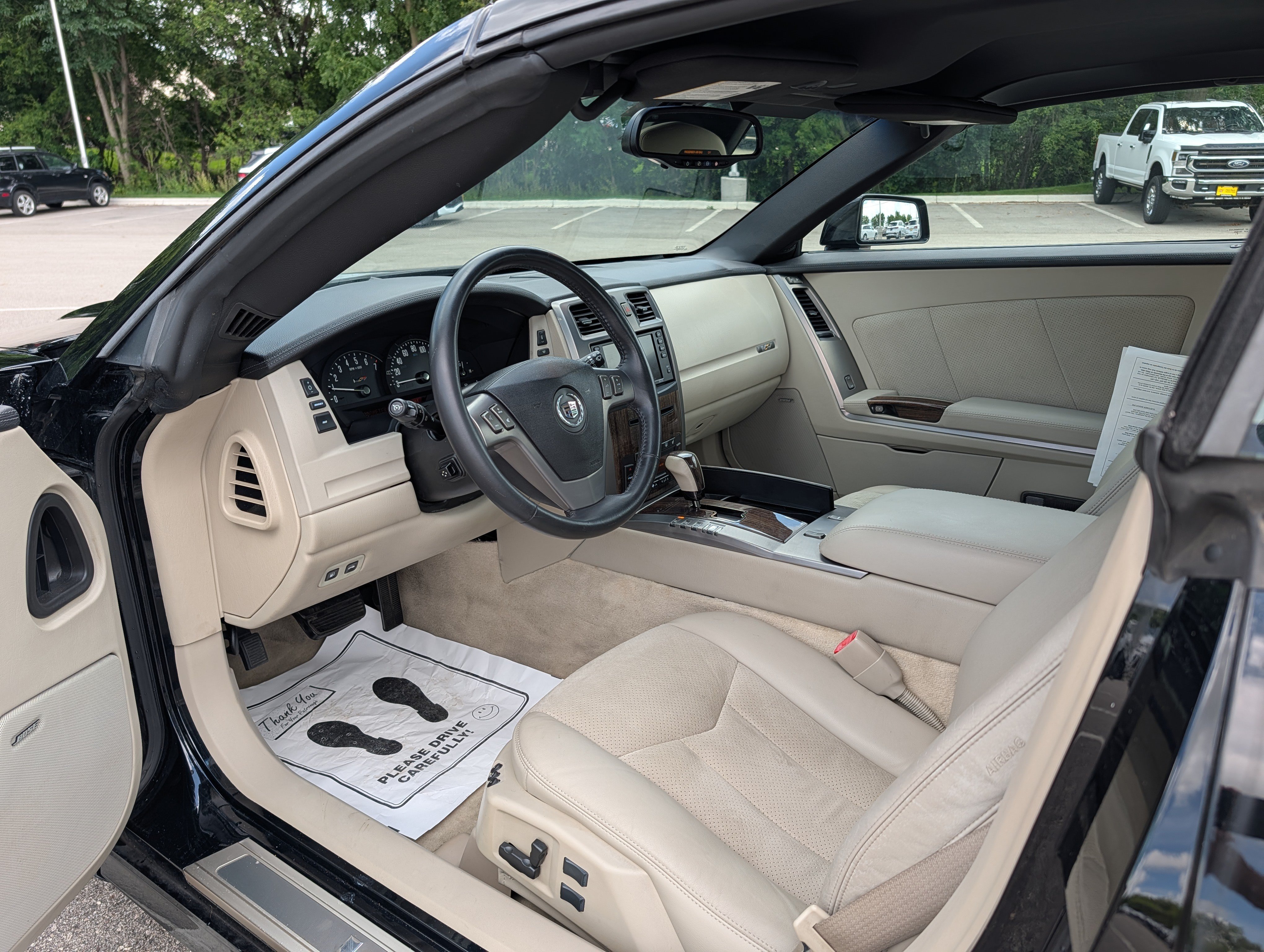 Used 2006 Cadillac XLR V RWD image 9