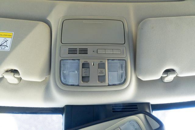 Used 2018 Honda CR-V Touring image 20